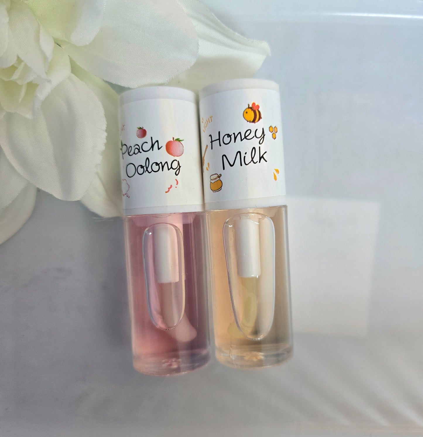 LIGHT LIP OIL